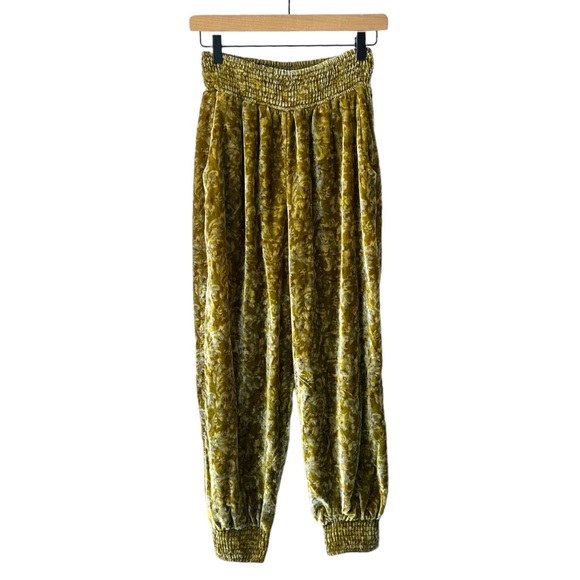 Anthropologie Gloria Velvet Floral Joggers | XS - Picture 2 of 10